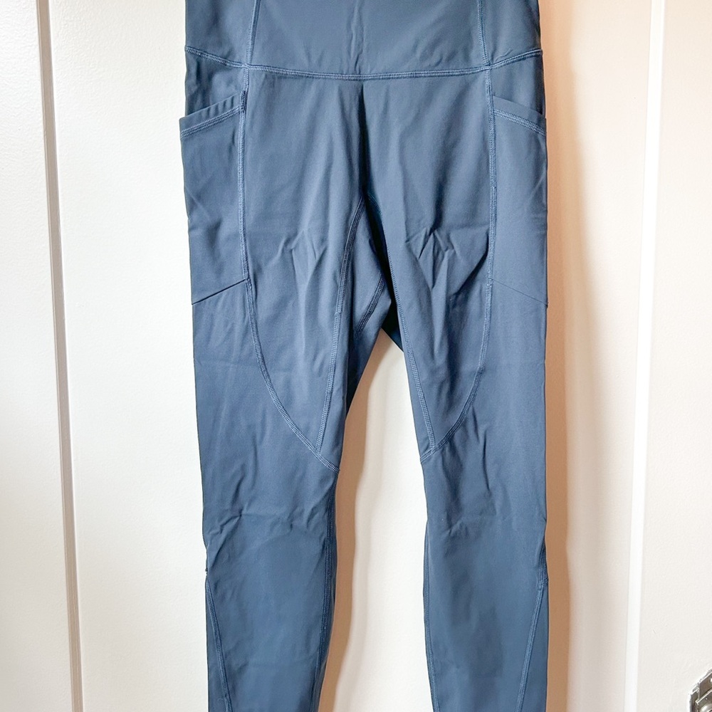 Everlane The Perform Legging in M/Ankle length, color Atlantic